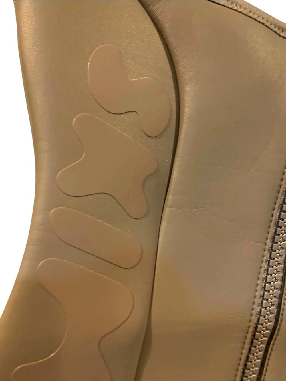 SKIMS nwt rubberized